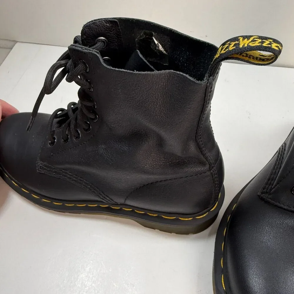 Dr Martens 1460 Pascal Black Leather 8 Eye Combat Boots Womens Size 7 AirWair